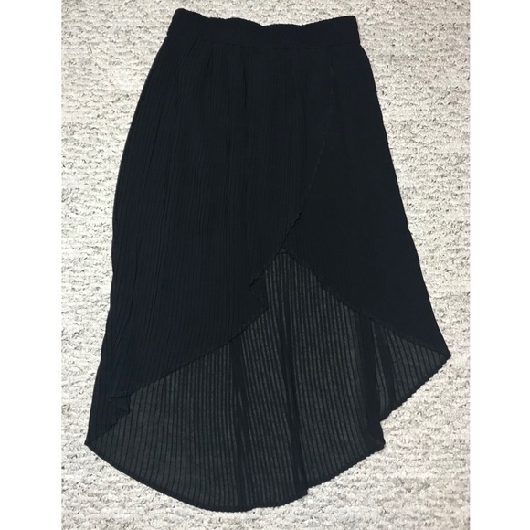 Urban Outfitters Dresses & Skirts - Kimchi Blue Accordion Tulip Hem Hi Lo Skirt NWT